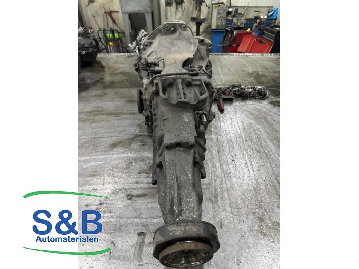 Gebruikte Versnellingsbak Audi 100 Avant Quattro (C4) 2.8i Prijs € 550,00 Margeregeling aangeboden door Schaap & Bron