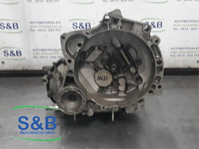 Gebruikte Versnellingsbak Volkswagen Polo II (86) 1.4 D CL Prijs € 150,00 Margeregeling aangeboden door Schaap & Bron