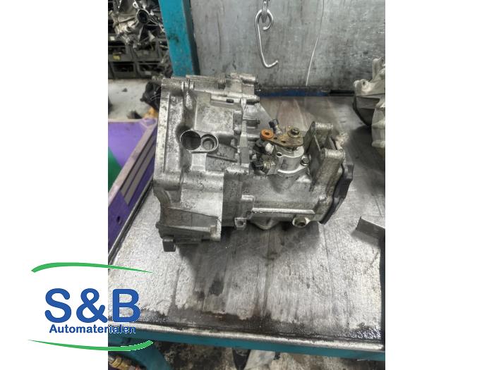 Gebruikte Versnellingsbak Volkswagen Transporter T4 1.9 D Prijs € 300,00 Margeregeling aangeboden door Schaap & Bron
