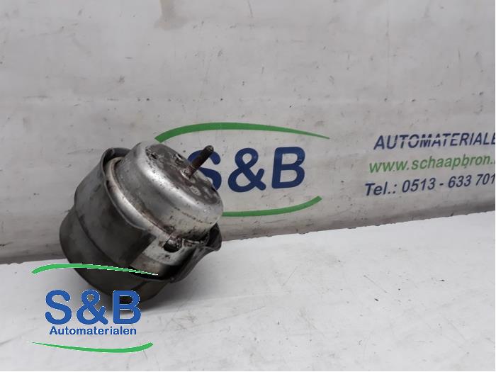 Gebruikte Motorsteun Audi A4 Cabrio (B7) 1.8 T 20V Prijs € 20,00 Margeregeling aangeboden door Schaap & Bron