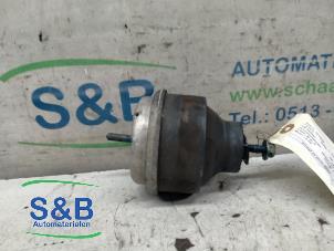 Gebruikte Motorrubber Volkswagen Passat (3B3) 2.3 V5 20V 4Motion Prijs € 30,00 Margeregeling aangeboden door Schaap & Bron