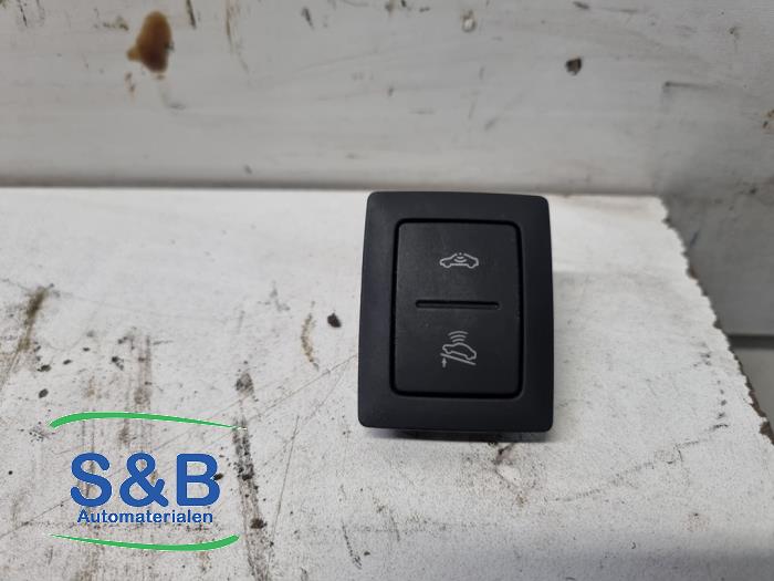Gebruikte Diversen Volkswagen Touran (1T1/T2) 1.6 Prijs € 10,00 Margeregeling aangeboden door Schaap & Bron