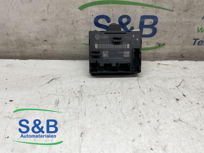 Gebruikte Computer boord Audi A5 (8T3) Prijs € 35,00 Margeregeling aangeboden door Schaap & Bron