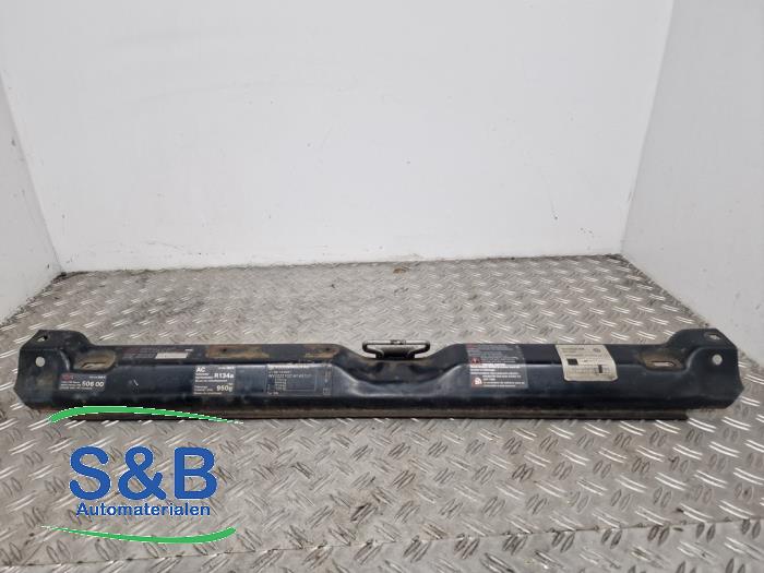 Gebruikte Frontbalk Volkswagen Transporter T4 1.9 TD Prijs € 45,00 Margeregeling aangeboden door Schaap & Bron