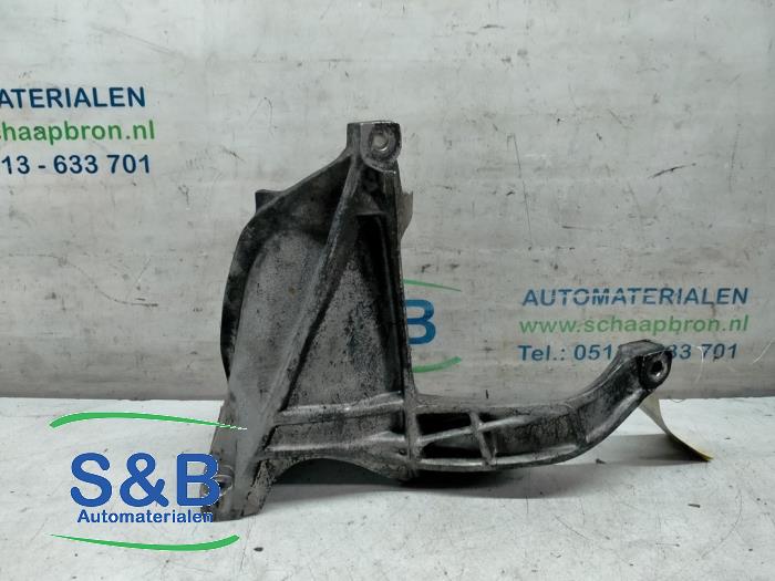 Gebruikte Motorsteun Volkswagen Sharan (7M8/M9/M6) 1.9 TDI 110 Prijs € 40,00 Margeregeling aangeboden door Schaap & Bron