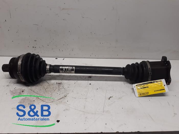 Gebruikte Steekas links-voor Audi A4 (B7) 2.0 TDI 16V Prijs € 45,00 Margeregeling aangeboden door Schaap & Bron