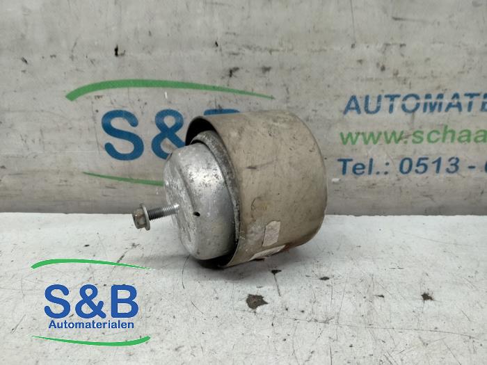Gebruikte Motorrubber Audi A4 (B6) 2.4 V6 30V Prijs € 35,00 Margeregeling aangeboden door Schaap & Bron