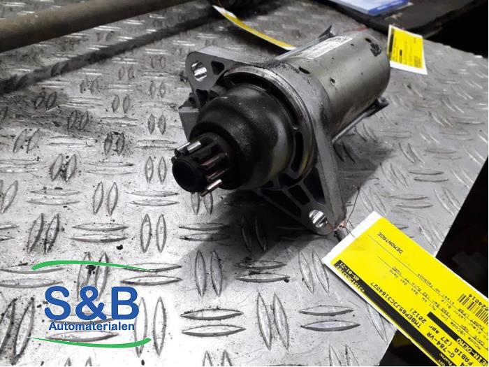Startmotor van een Skoda Fabia II (5J) 1.4 TSI 16V RS 2012
