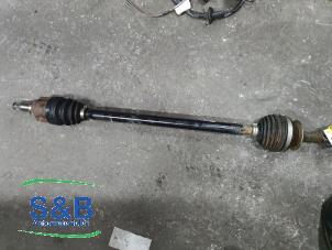 Gebruikte Aandrijfas rechts-voor Volkswagen Up! (121) 1.0 12V 60 Prijs € 50,00 Margeregeling aangeboden door Schaap & Bron