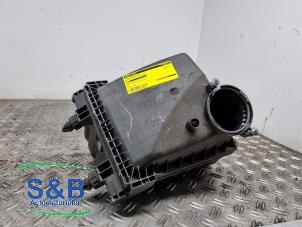 Gebruikte Luchtfilterhuis Audi A4 (B6) 2.5 TDI V6 24V Quattro Prijs € 35,00 Margeregeling aangeboden door Schaap & Bron