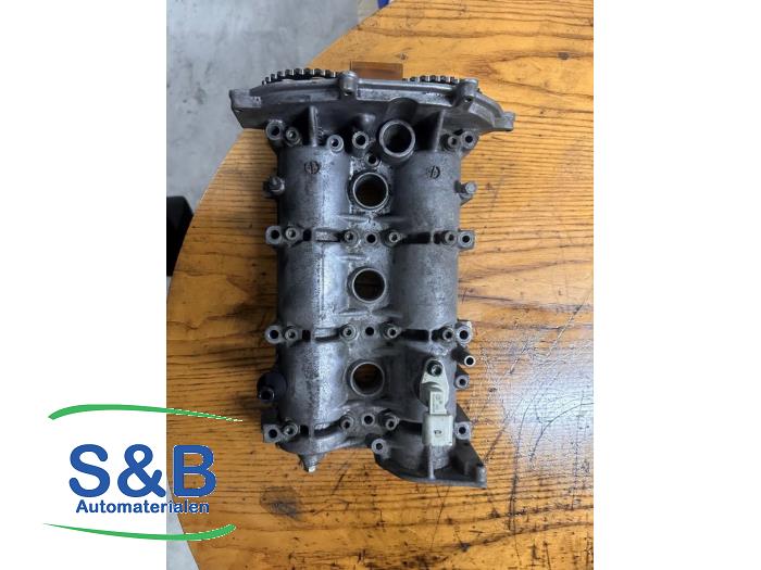 Gebruikte Kleppendeksel Volkswagen Polo V (6R) 1.2 12V Prijs € 200,00 Margeregeling aangeboden door Schaap & Bron