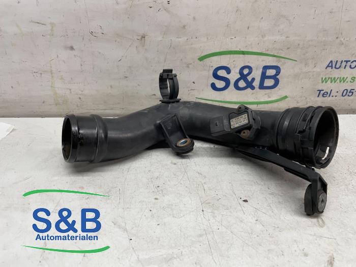 Gebruikte Intercooler Buis Volkswagen Touran (1T1/T2) 2.0 TDI 16V 170 Prijs € 30,00 Margeregeling aangeboden door Schaap & Bron