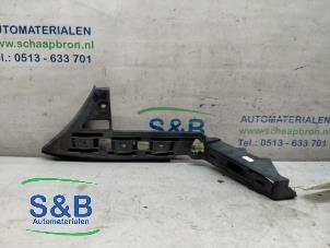 Gebruikte Bumpersteun links-achter Volkswagen Touran (1T1/T2) 1.4 16V TSI 170 Prijs € 16,00 Margeregeling aangeboden door Schaap & Bron