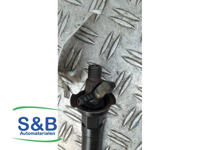 Injector brug van een Ford Mondeo III 2.0 TDCi 115 16V 2003