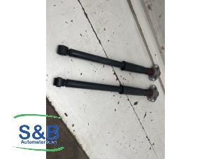 Gebruikte Schokbreker set Volkswagen Golf IV (1J1) 1.6 16V Prijs € 60,00 Margeregeling aangeboden door Schaap & Bron