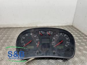 Gebruikte Instrumentenpaneel Volkswagen Golf IV (1J1) 2.8 V6 24V 4Motion Prijs € 145,00 Margeregeling aangeboden door Schaap & Bron