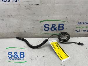 Gebruikte Koppelingsleiding Seat Leon ST (5FF) 1.6 TDI 16V Prijs € 35,00 Margeregeling aangeboden door Schaap & Bron