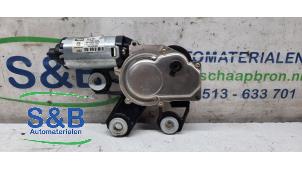 Gebruikte Ruitenwissermotor achter Volkswagen Touareg (7LA/7L6) 2.5 TDI R5 Prijs € 60,00 Margeregeling aangeboden door Schaap & Bron