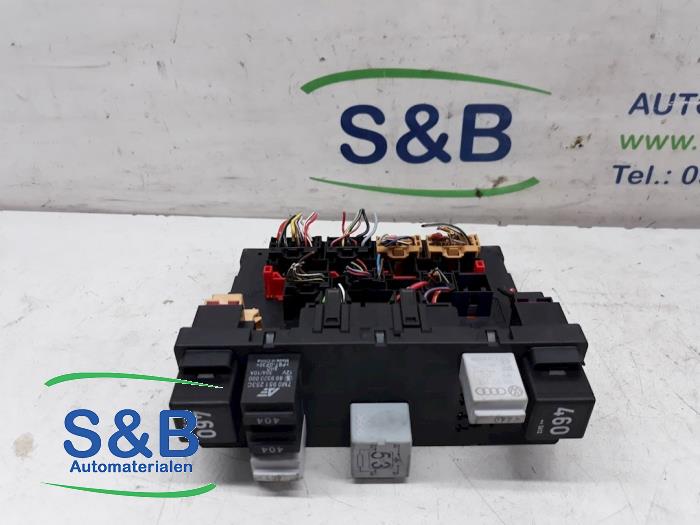 Gebruikte Computer boord Volkswagen Touran (1T1/T2) 2.0 FSI 16V Prijs € 100,00 Margeregeling aangeboden door Schaap & Bron