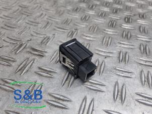 Gebruikte Diversen Volkswagen Passat (3C2) 1.8 TSI 16V Prijs € 14,99 Margeregeling aangeboden door Schaap & Bron