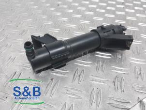 Gebruikte Koplamp Sproeier Volkswagen Scirocco (137/13AD) 1.4 TSI 160 16V Prijs € 30,00 Margeregeling aangeboden door Schaap & Bron