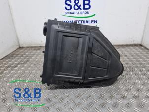 Gebruikte Luchtfilterhuis Audi A1 Sportback (8XA/8XF) 1.0 TFSI Ultra 12V Prijs € 29,99 Margeregeling aangeboden door Schaap & Bron