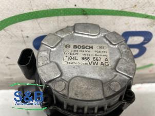 Waterpomp van een Volkswagen Passat (3G2) 1.4 GTE Hybrid 16V 2017