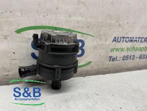 Waterpomp van een Volkswagen Passat (3G2) 1.4 GTE Hybrid 16V 2017