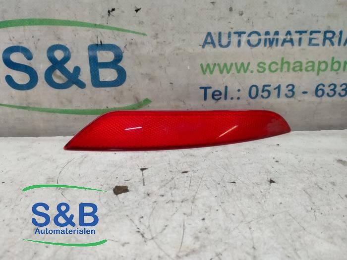 1 Pair Replacement Rear Bumper Reflector XFF500030 Red for 3 2004-2009, Visual Recognition, Stylish Design