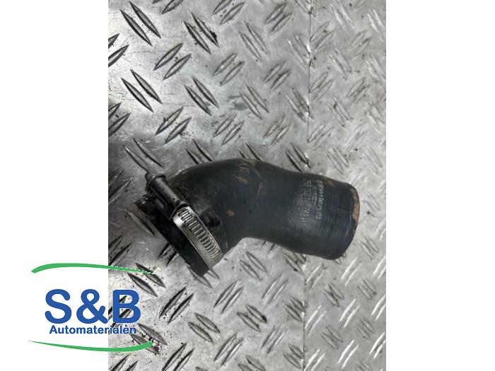 Gebruikte Intercooler Slang Volkswagen Caddy Alltrack 1.6 TDI 16V Prijs € 15,00 Margeregeling aangeboden door Schaap & Bron