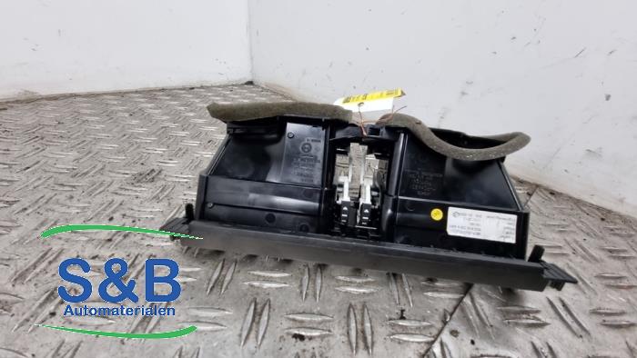 Diversen van een Volkswagen Polo V (6R) 1.4 TDI 12V 90 2014