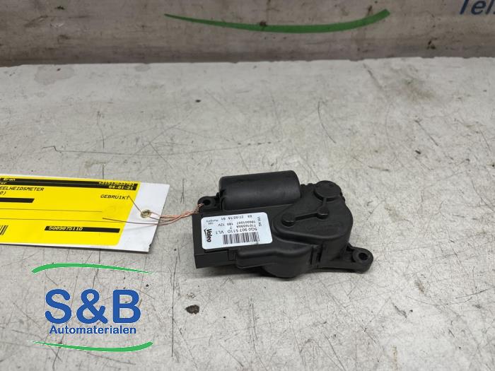 Gebruikte Luchthoeveelheidsmeter Volkswagen T-Roc I 2.0 TDI 150 16V Prijs € 25,00 Margeregeling aangeboden door Schaap & Bron