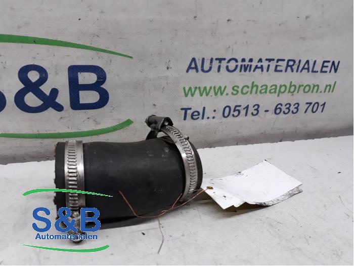 Gebruikte Intercooler Buis Skoda Fabia II (5J) 1.2 TDI 12V Greenline Prijs € 30,00 Margeregeling aangeboden door Schaap & Bron