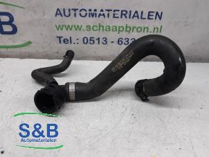 Gebruikte Radiateurslang Volkswagen Golf VI (5K1) Prijs € 10,00 Margeregeling aangeboden door Schaap & Bron