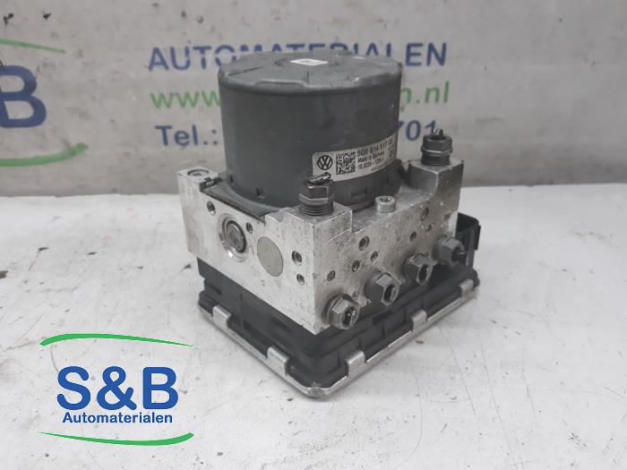 Gebruikte ABS Pomp Volkswagen Golf VII (AUA) 1.0 TSI 12V Prijs € 249,00 Margeregeling aangeboden door Schaap & Bron
