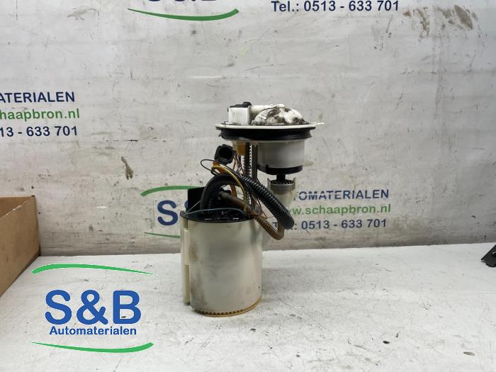 Gebruikte Tank element Pomp Volkswagen Passat Variant 4Motion (3C5) 3.2 FSI V6 32V Prijs € 80,00 Margeregeling aangeboden door Schaap & Bron