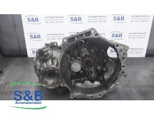 Gebruikte Versnellingsbak Volkswagen New Beetle (9C1/9G1) 1.6 Prijs € 200,00 Margeregeling aangeboden door Schaap & Bron