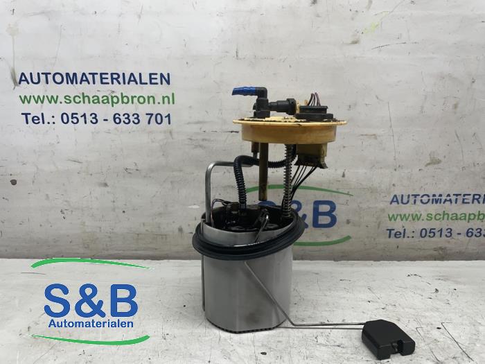 Gebruikte Tank element Pomp Volkswagen Passat (3C2) 2.0 FSI 16V Prijs € 125,00 Margeregeling aangeboden door Schaap & Bron