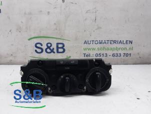 Gebruikte Chaufage Bedieningspaneel Volkswagen Golf V (1K1) 1.6 FSI 16V Prijs € 40,00 Margeregeling aangeboden door Schaap & Bron