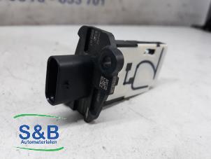 Gebruikte Luchthoeveelheidsmeter Ford Transit Custom 2.2 TDCi 16V FWD Prijs € 100,00 Margeregeling aangeboden door Schaap & Bron