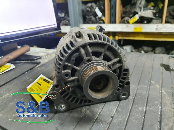 Gebruikte Dynamo Volkswagen Golf III (1H1) 1.6 CL Prijs € 40,00 Margeregeling aangeboden door Schaap & Bron