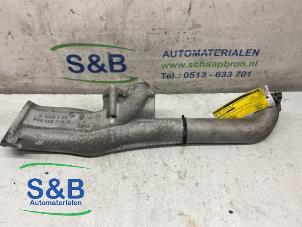 Gebruikte Inlaatspruitstuk Audi A6 Quattro (C5) 2.5 TDI V6 24V Prijs € 40,00 Margeregeling aangeboden door Schaap & Bron