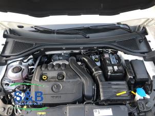 Gebruikte Versnellingsbak Volkswagen T-Roc 1.5 TSI Evo BMT 16V Prijs € 1.050,00 Margeregeling aangeboden door Schaap & Bron