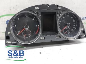 Gebruikte Cockpit Volkswagen Passat Variant (365) 2.0 TDI 16V 135 Prijs € 125,00 Margeregeling aangeboden door Schaap & Bron