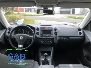 Gebruikte Airbag set Volkswagen Tiguan (5N1/2) 1.4 TSI 16V Prijs € 750,00 Margeregeling aangeboden door Schaap & Bron