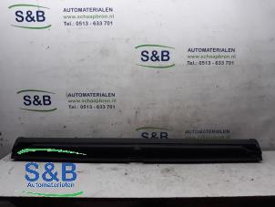 Gebruikte Bagagenet Audi A6 Avant Quattro (C5) 4.2 40V Prijs € 35,00 Margeregeling aangeboden door Schaap & Bron