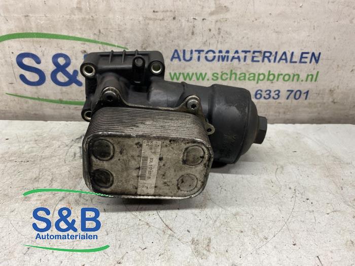 Gebruikte Oliefilterhouder Seat Leon (1P1) 1.6 TDI 16V 105 Prijs € 65,00 Margeregeling aangeboden door Schaap & Bron