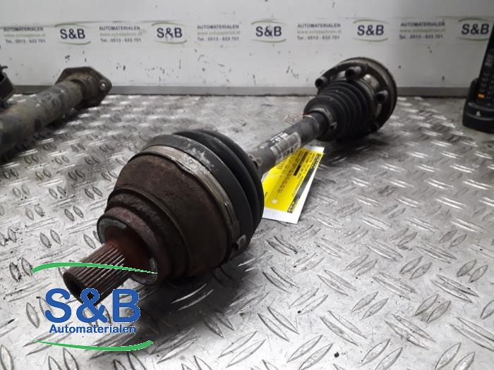 Gebruikte Aandrijfas links-voor Volkswagen Tiguan (5N1/2) 1.4 TSI 16V 4Motion Prijs € 90,00 Margeregeling aangeboden door Schaap & Bron