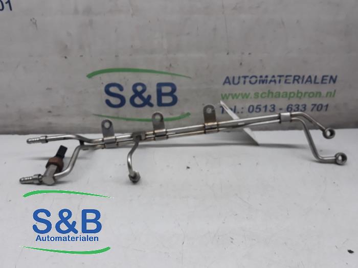 Gebruikte Brandstofleiding Volkswagen Golf V (1K1) 2.0 FSI 16V Prijs € 30,00 Margeregeling aangeboden door Schaap & Bron