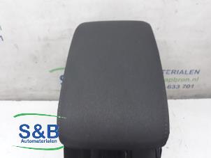 Gebruikte Armsteun Volkswagen Golf VI Variant (AJ5/1KA) 1.4 TSI 122 16V Prijs € 79,00 Margeregeling aangeboden door Schaap & Bron